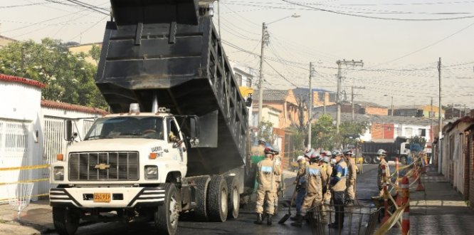 Alcaldía Peñalosa superó meta de 90.000 huecos tapados por toda Bogotá