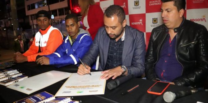 Firma del acuerdo por el espacio público